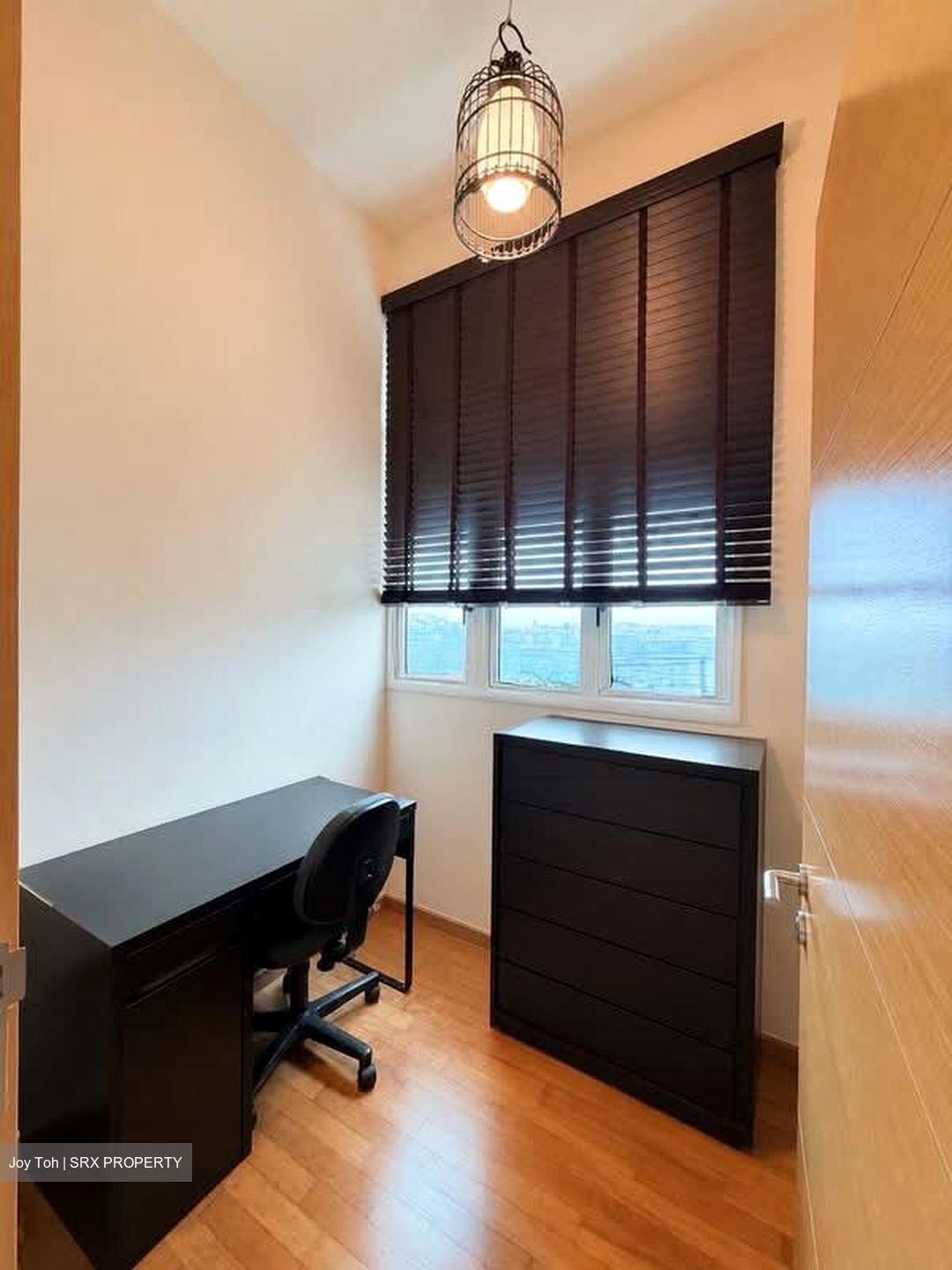 Vacanza @ East (D14), Condominium #574538071